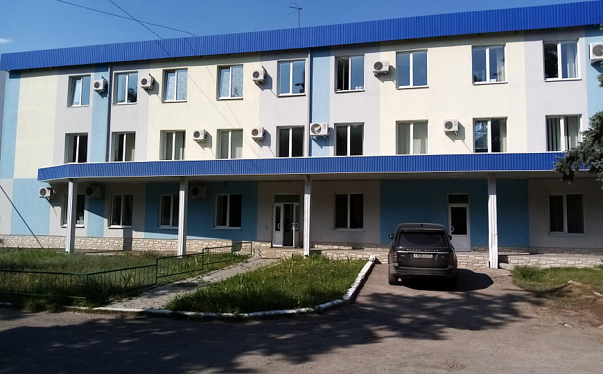 Сдам офисные помещения в отдельно стоящем здании общей площадью 400 м² фото