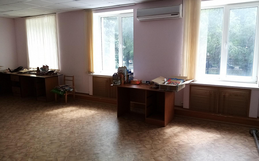 Сдам офисные помещения в отдельно стоящем здании общей площадью 400 м² фото