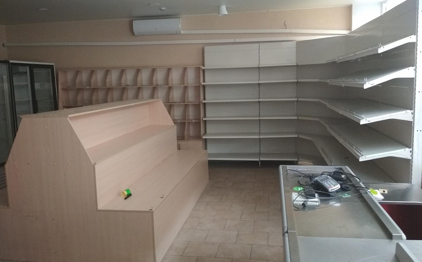 Сдаётся торговое помещение, 108 м² фото
