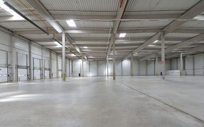 Сдается отапливаемое производственно-складское помещение 11300 м² фото