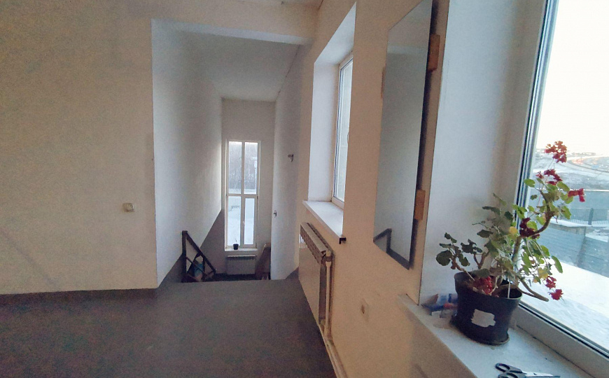 Продам отдельно стоящее здание, 920 м² фото