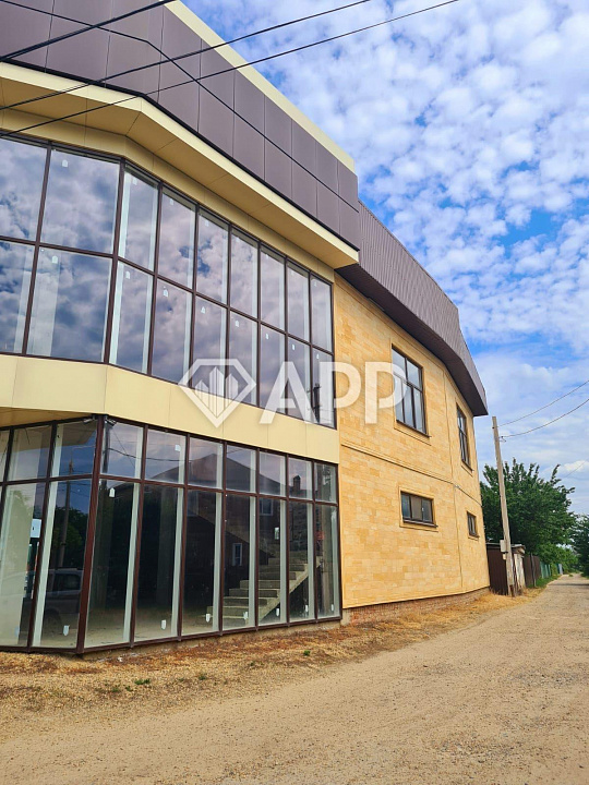 Сдам помещение свободного назначения, 560 м² фото