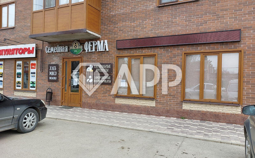 Продам торговое помещение, 417 м². фото