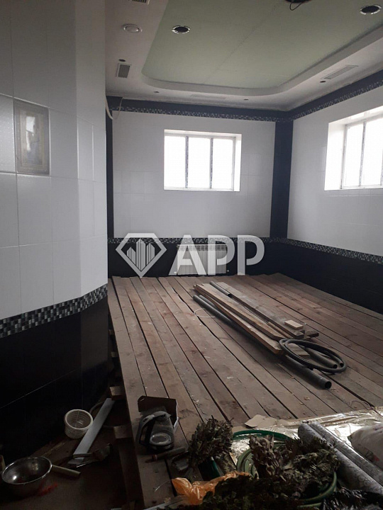 Продам банный комплекс, сауна площадью 252 м² и участок 12 соток  с фундаментом. фото