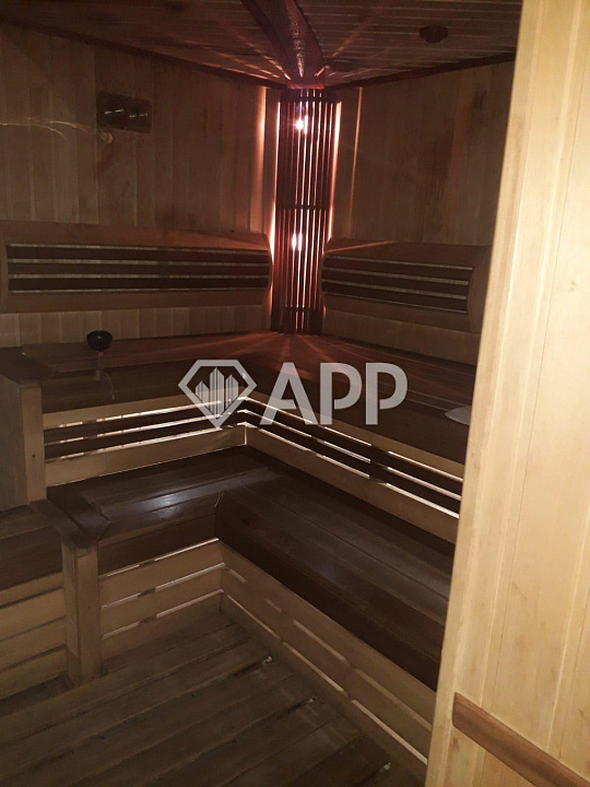 Продам банный комплекс, сауна площадью 252 м² и участок 12 соток  с фундаментом. фото
