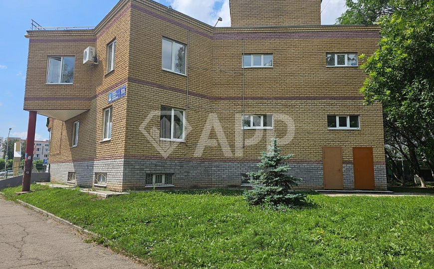 Помещение свободного назначения 250 м² фото