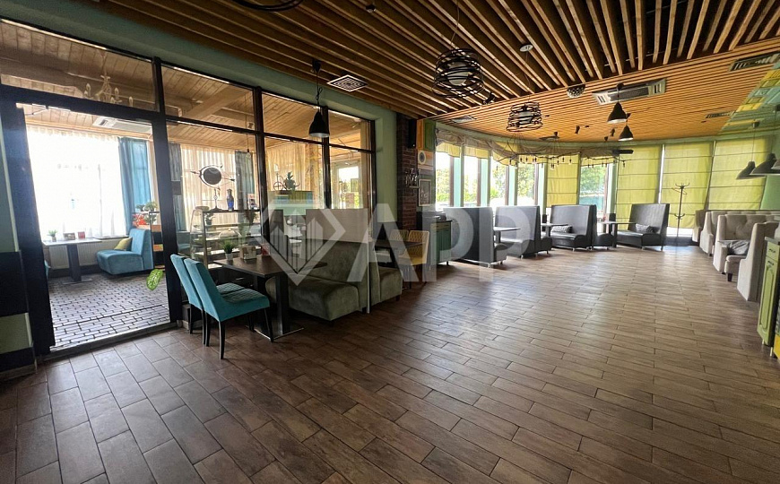 Сдам помещение свободного назначения, 294 м² фото