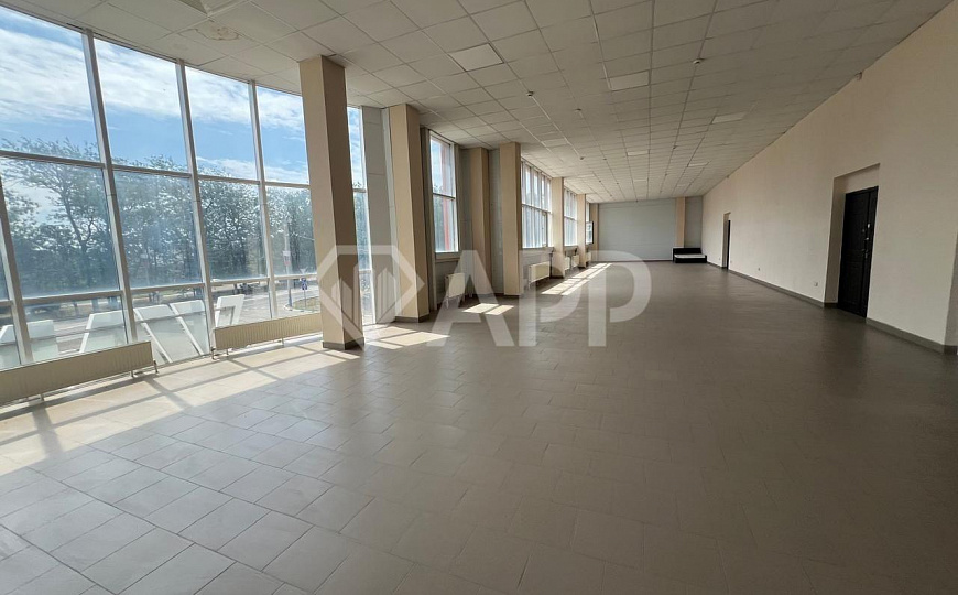 Продам отдельно стоящее здание, 1 806 м² фото
