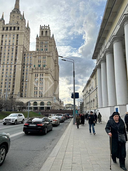 Аренда под шоу-рум одежды, фотостудию фото