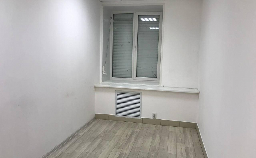 Продается офисный центр с арендаторами 560 м² фото