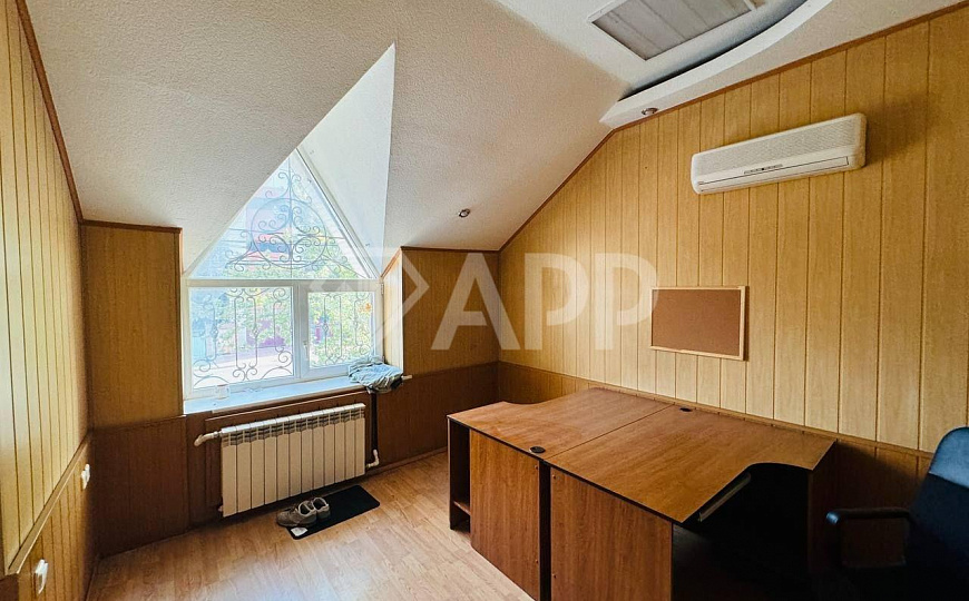 Склад/офис/парковка/разгрузка/центр 175м2 склад + 85 м2 офис фото