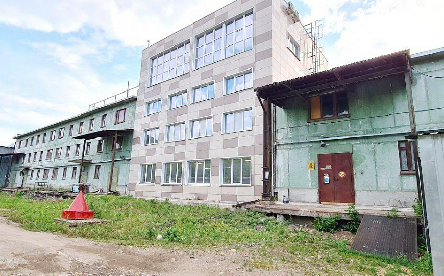 Продается производственная база 6 900 м² фото