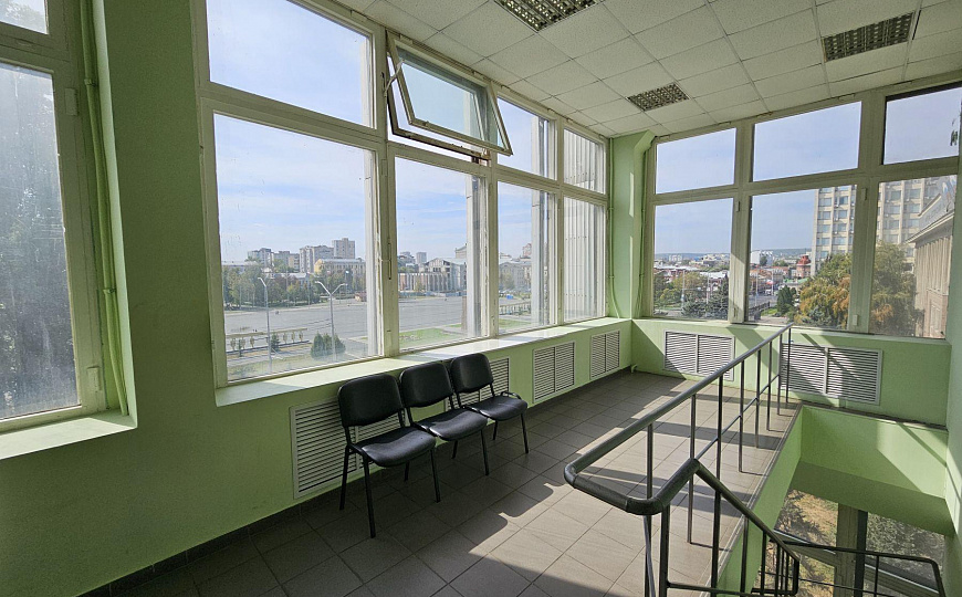 Офис в центре 336,5 м² фото