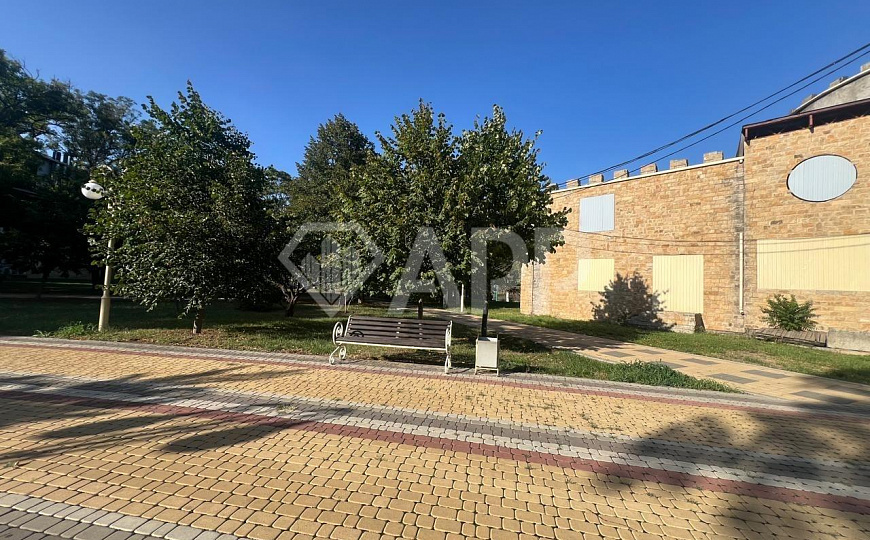Продам помещение свободного назначения, 1 412 м² и зем. участок 1168 м² фото