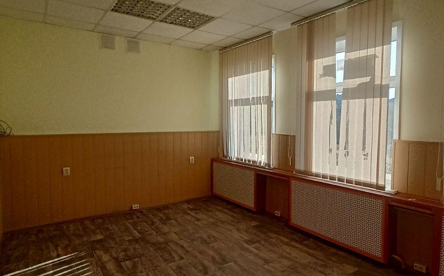 Аренда помещения свободного назначения 80 м² фото