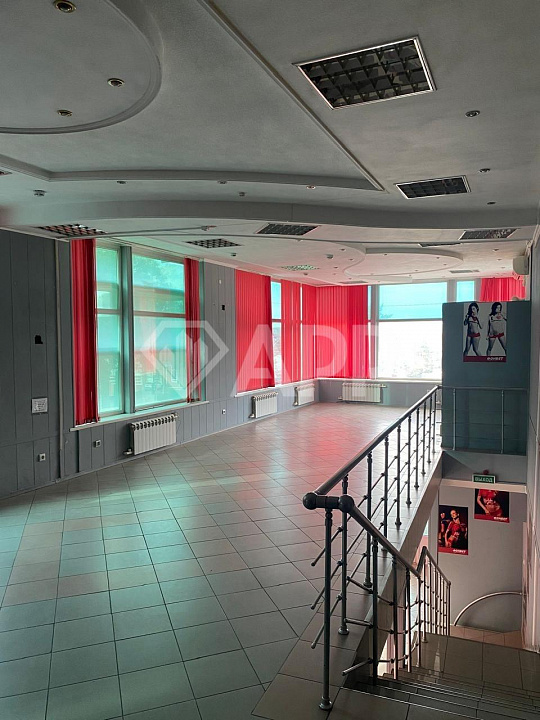 Сдам помещение свободного назначения, 420 м² фото