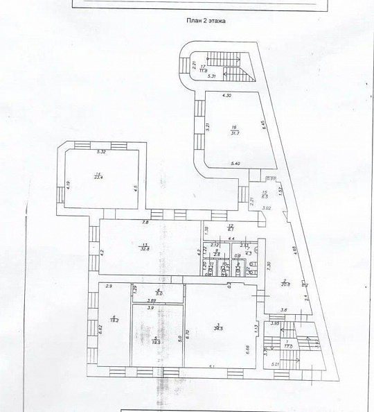 Здание 873 м² с участком в центре фото