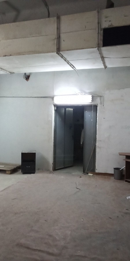 Сдам склад с груз. лифтом  в бизнес-центре 40,5 м² фото