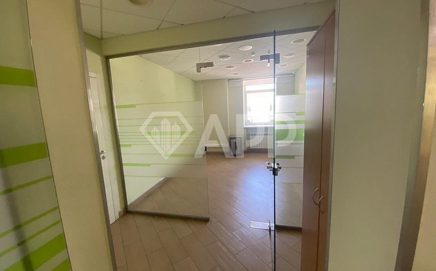 Сдам бизнес-центр/офисный центр, 250 м² фото