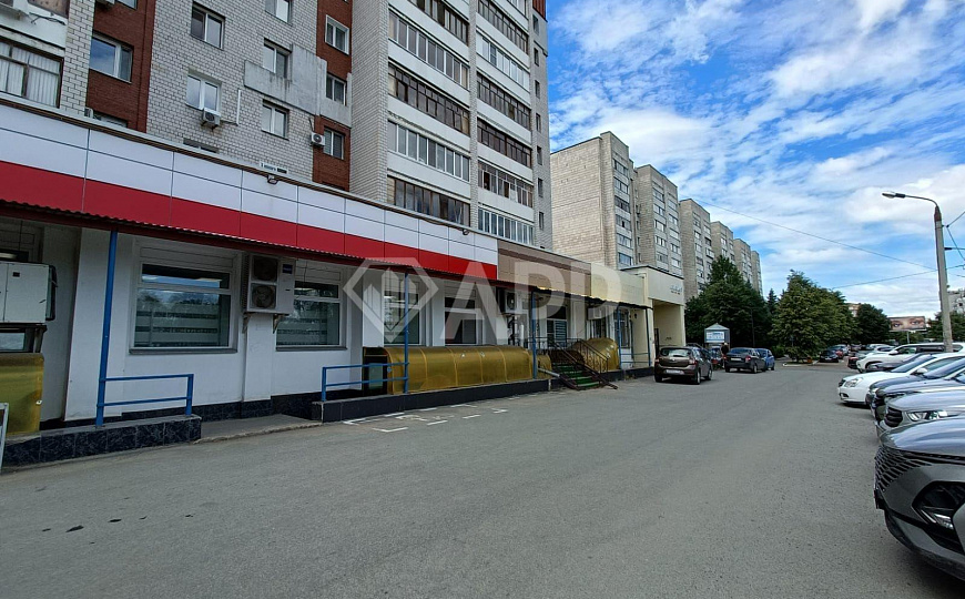 Помещение 340 м² на Космонавтов фото