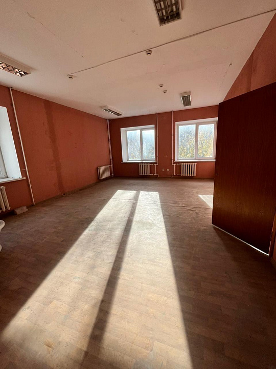 Сдам отдельно стоящее здание, 900 м² фото