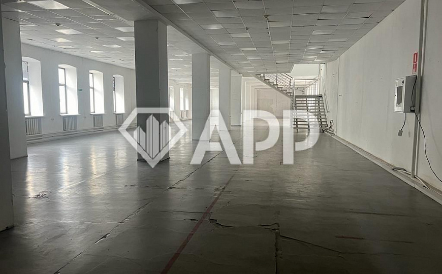 Сдам помещение свободного назначения, от 500 м² до  800 м² фото