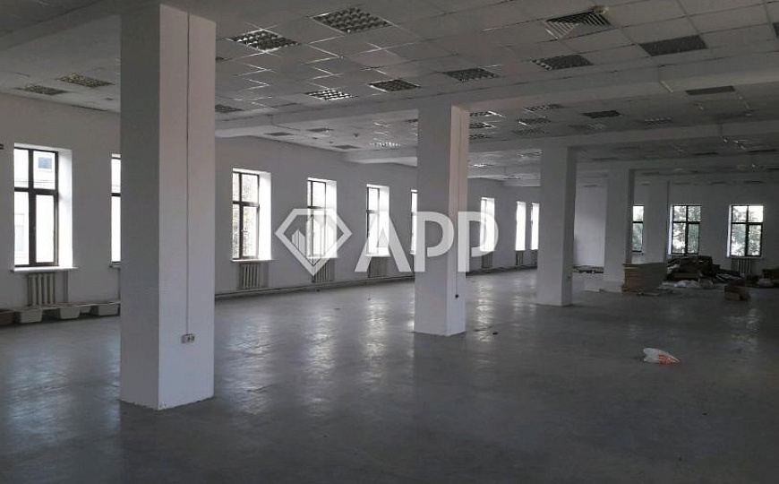 Сдам помещение свободного назначения, от 500 м² до  800 м² фото