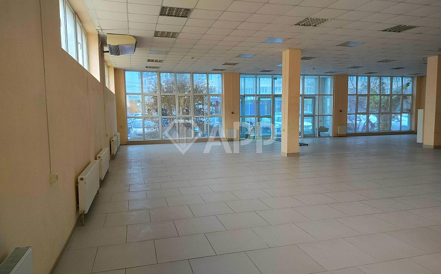 Сдам помещение свободного назначения, 926 м² фото