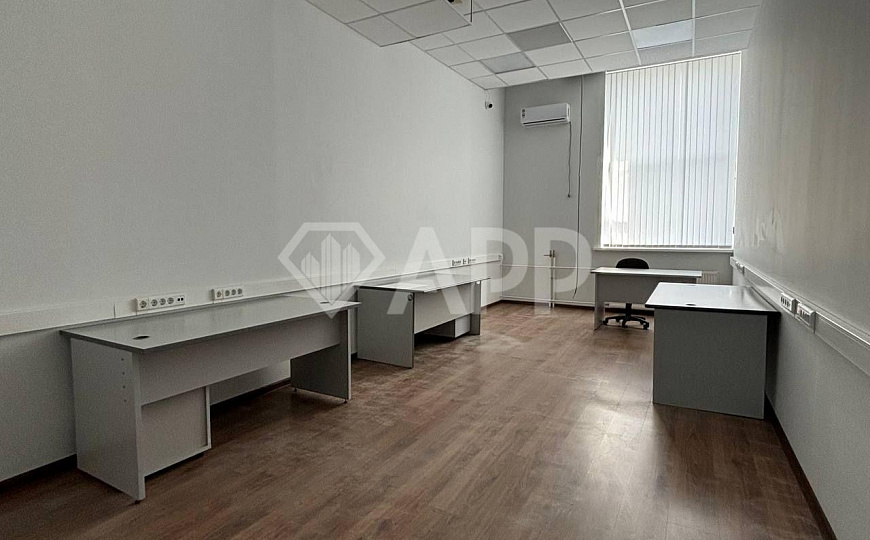 Сдам бизнес-центр/офисный центр, 74 м² фото