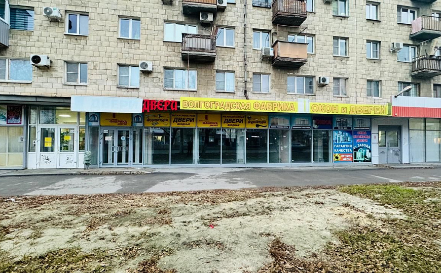 помещение под магазин, аптека, салон, услуги 167,5 м² фото