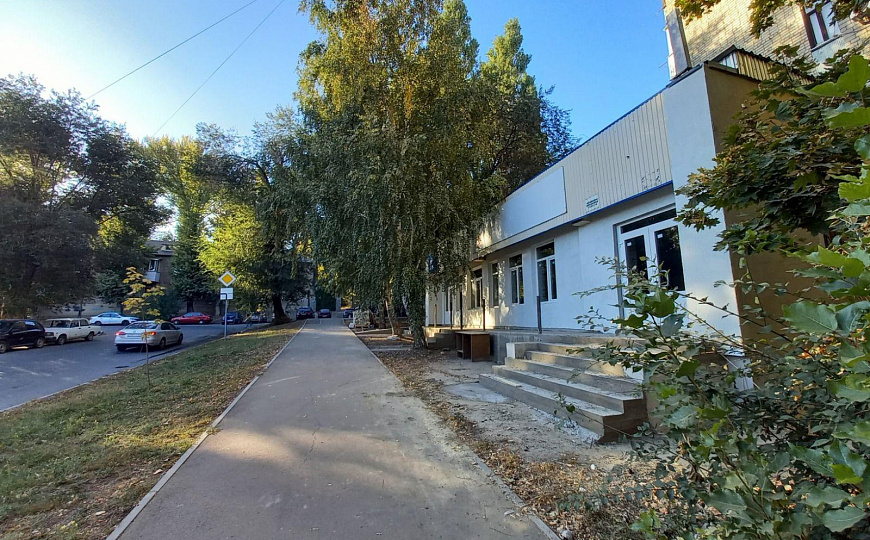 Торгово-офисное помещение, 183 м² фото