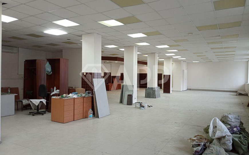 Сдам помещение свободного назначения, 1 300 м² фото