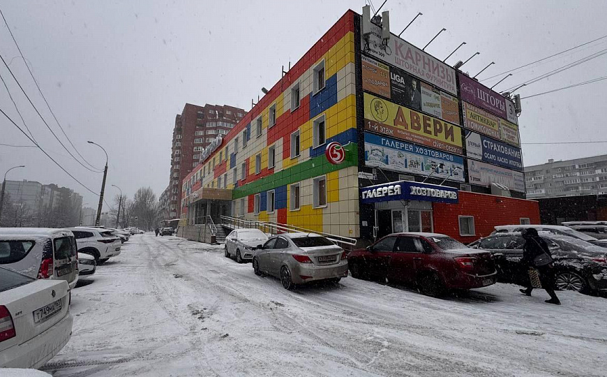 Действующий арендный бизнес в торговом центре 900 кв.м. фото