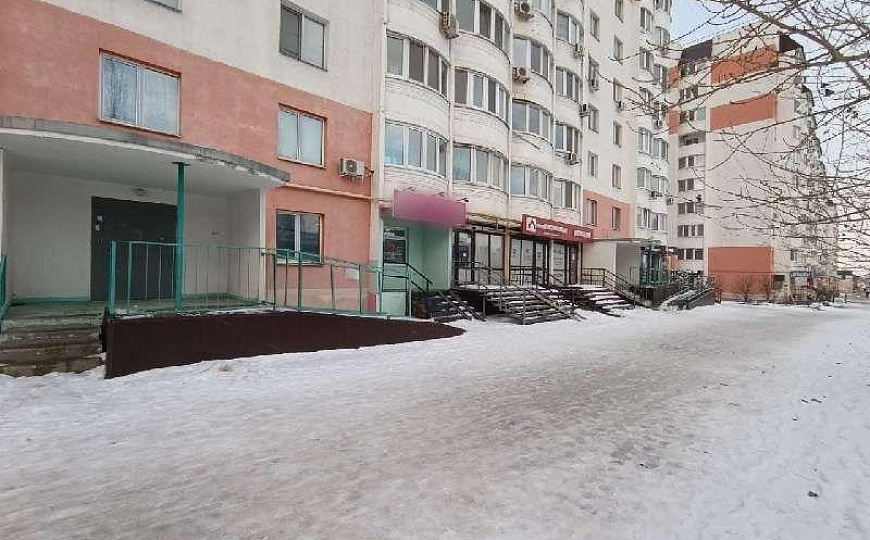 Офис, магазин 32 м2 фото