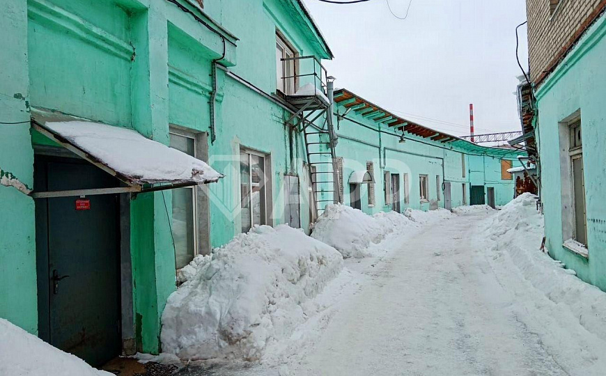 Продажа производственно-складских зданий с З.У. в собственности. фото