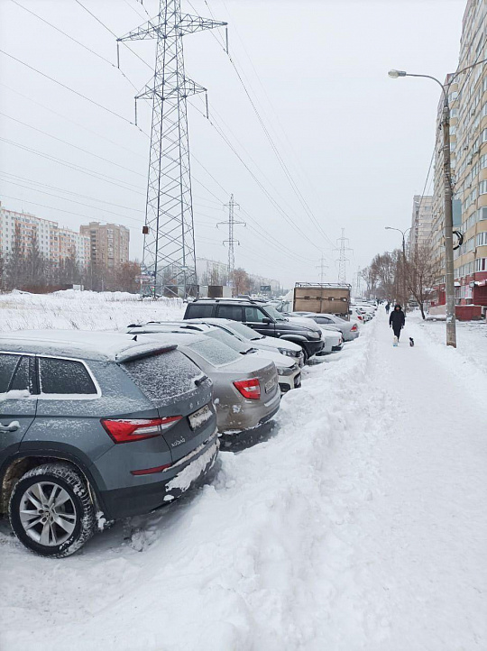 Продаю помещение свободного назначения с отдельным входом на первой линии. фото