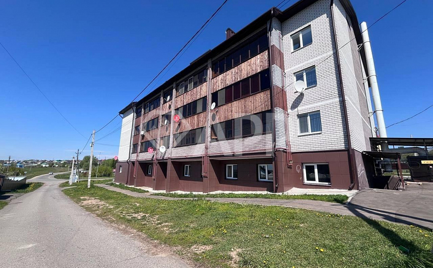 Продам  на 1 линии. 862м² с арендаторами фото