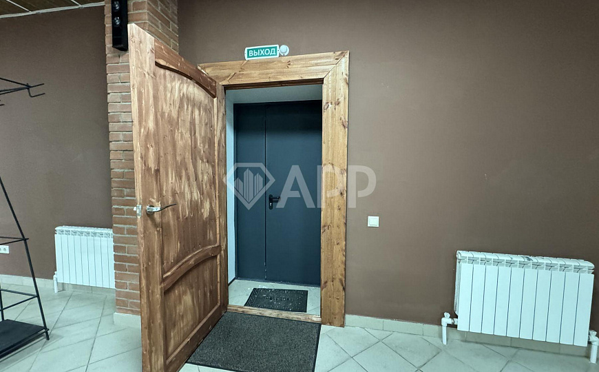 Часть здания 130 м²/Отдельный вход фото