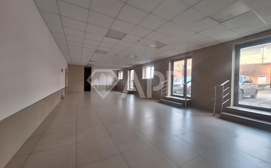 Сдам торговое помещение 50 м², возможно увеличить до 80 м² или уменьшить до 30 м² фото