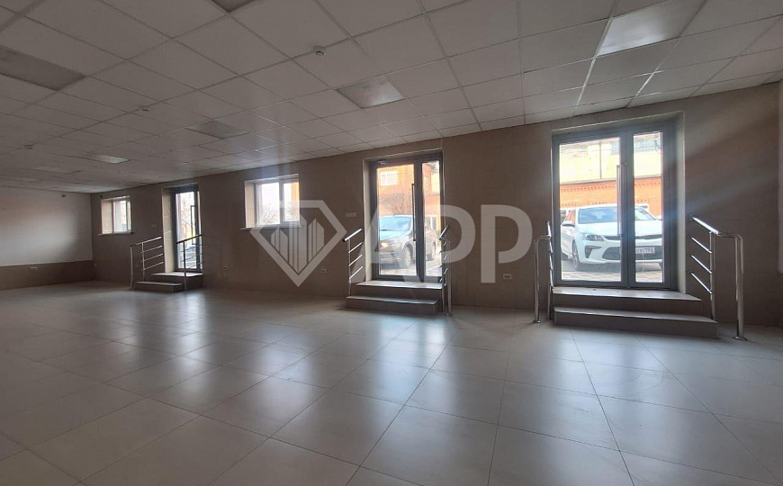 Сдам торговое помещение 50 м², возможно увеличить до 80 м² или уменьшить до 30 м² фото