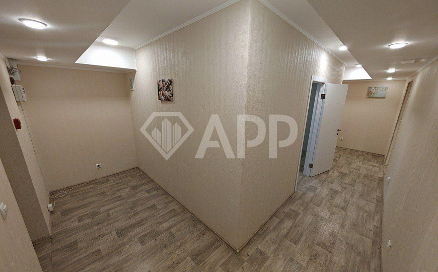 Продаю помещение со свежим ремонтом, на первой линии фото