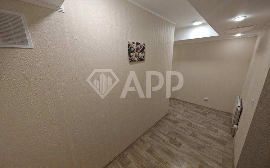 Продаю помещение со свежим ремонтом, на первой линии фото