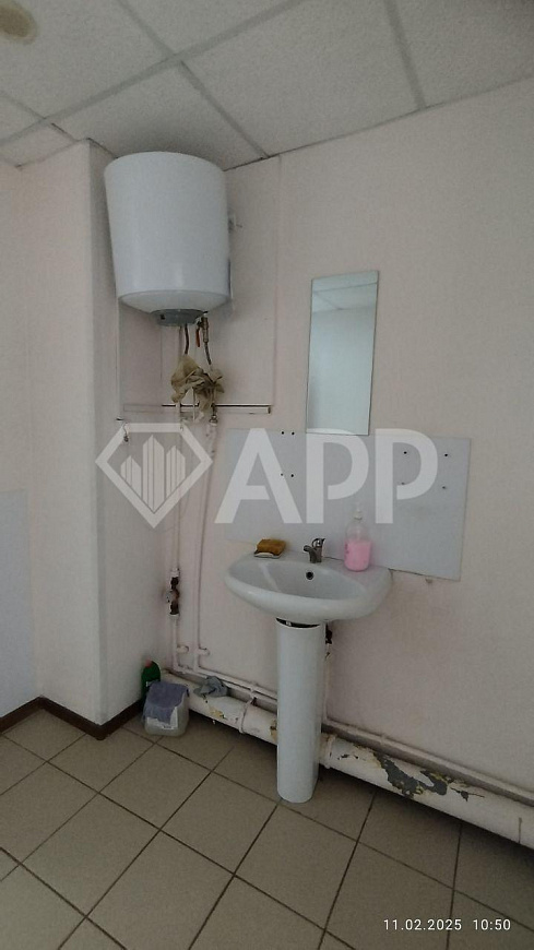 Сдам помещения, 300 м² фото