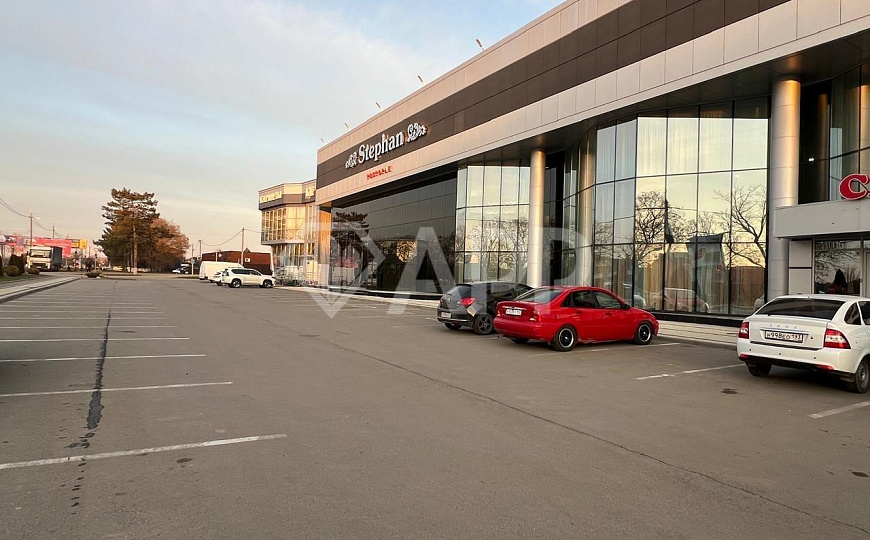 Сдам помещение свободного назначения, 1 300 м² фото