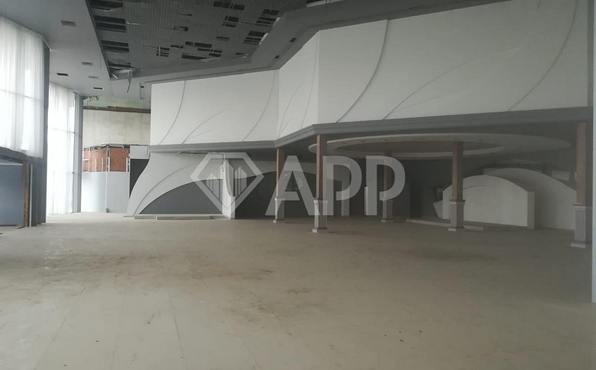 Сдам помещение свободного назначения, 1 300 м² фото