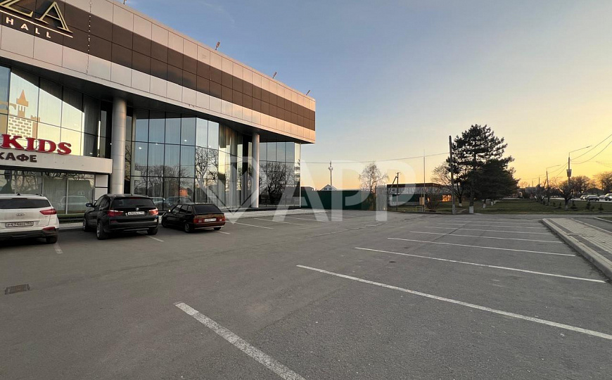 Сдам помещение свободного назначения, 1 300 м² фото