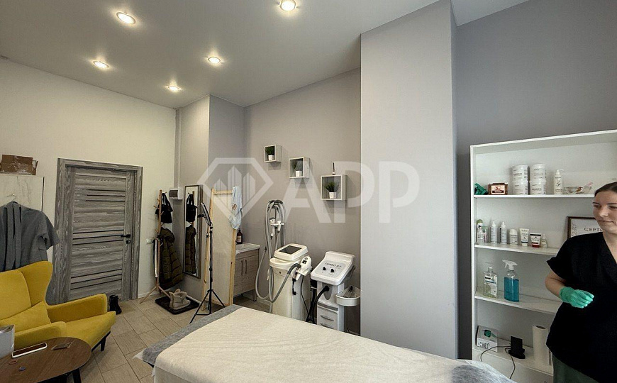 Помещение на трафике,14м² фото