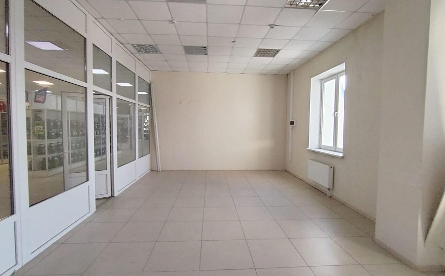 Сдам помещение от 20 м² с зоной разгрузки и подъёмником фото