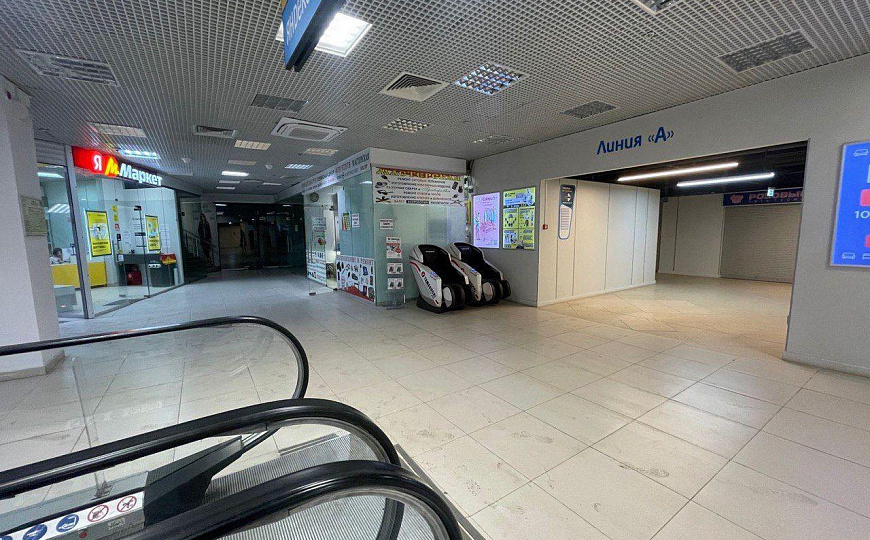 Помещение в крупном ТЦ 2500м фото