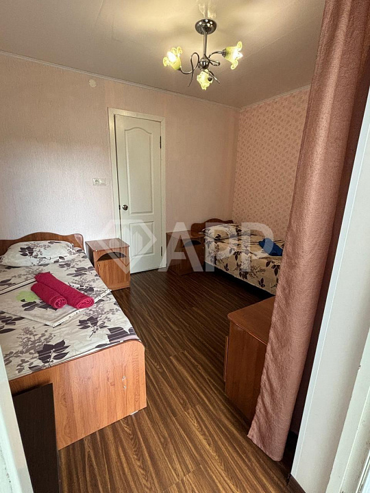 Продаю гостиницу и жилой дом, 640 м² фото